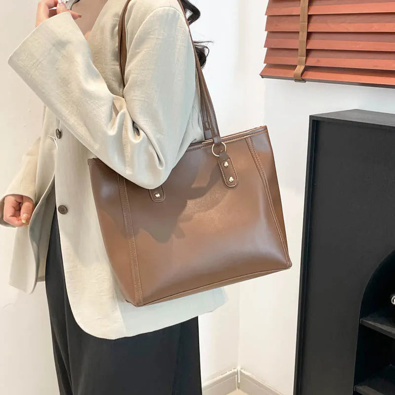 Korean style horizontal square underarm bag in soft PU material with sandwich pocket design