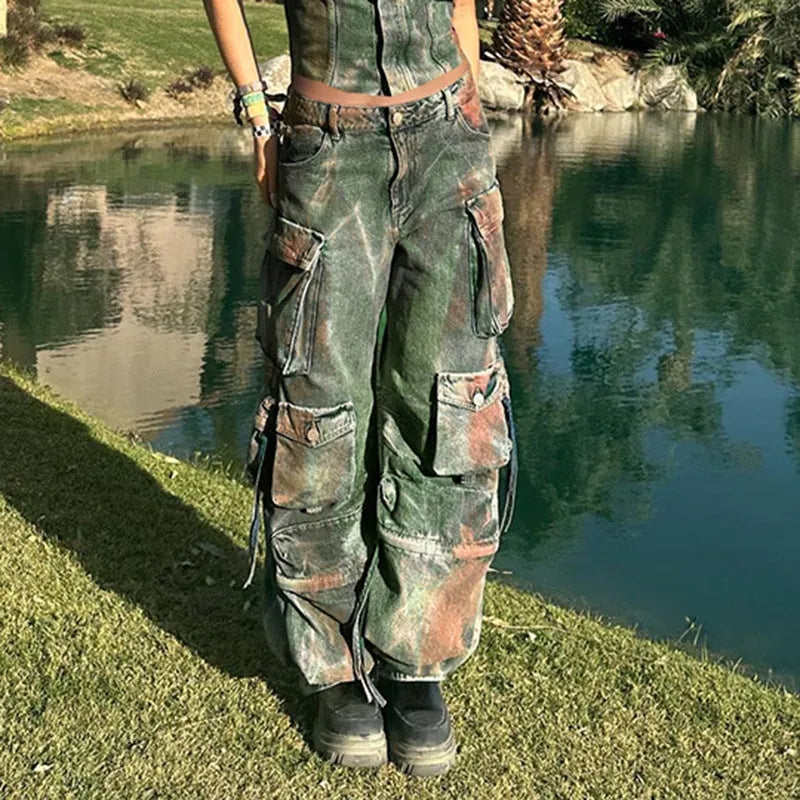 Loose cargo denim trousers with gradient colour pockets and street hipster styling