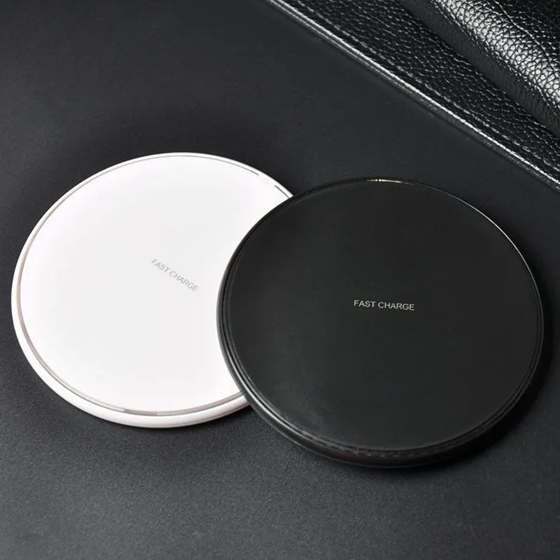 Round 10W wireless charger with indication function in black finish
