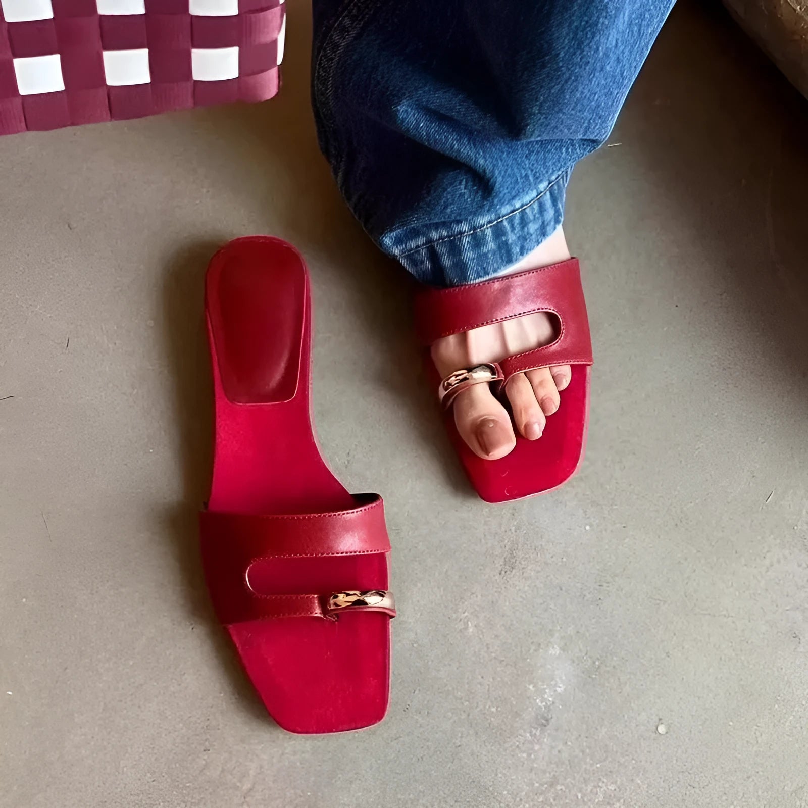 Plus size square head outdoor slippers in black with leather upper and rubber sole