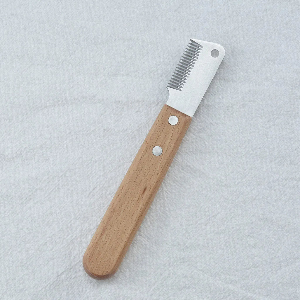 Wooden handle pet stripping comb for dogs and cats in two sizes