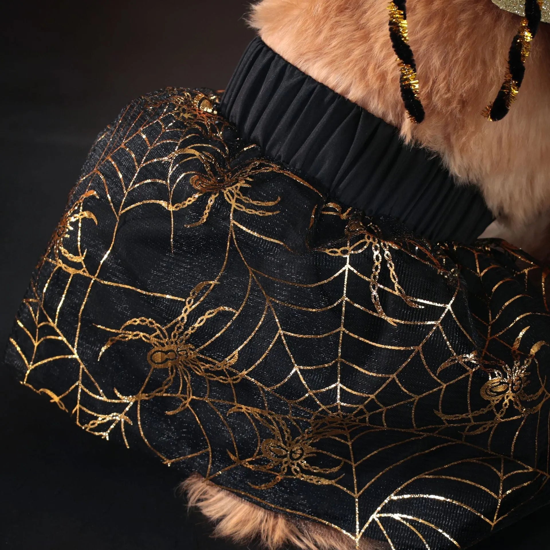 Polyester dog Halloween costume suit in sizes S, M, L, XL for seasonal pet celebrations