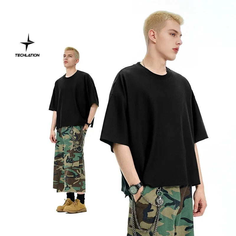 Men's short sleeve casual T-shirt in sand grey or black with loose fit pullover design