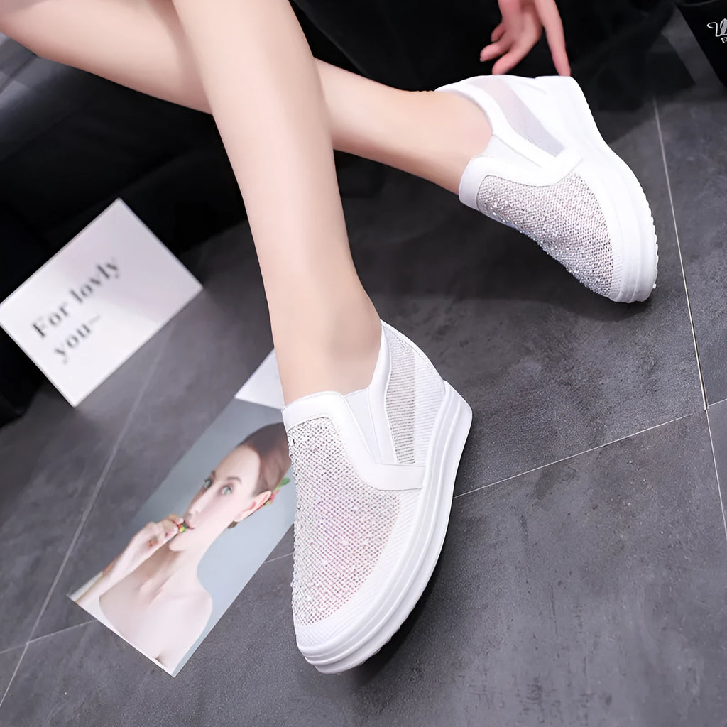 Women's breathable mesh wedge slip-on shoes with rubber sole in white and black, sizes 35-40