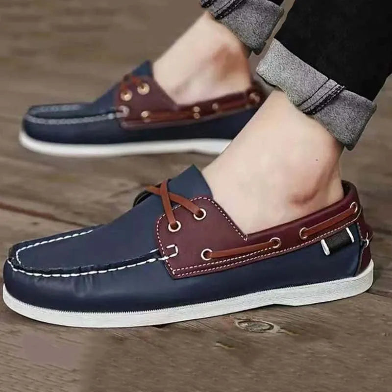Men's classic British style casual shoes with artificial PU upper and flat heel in black.