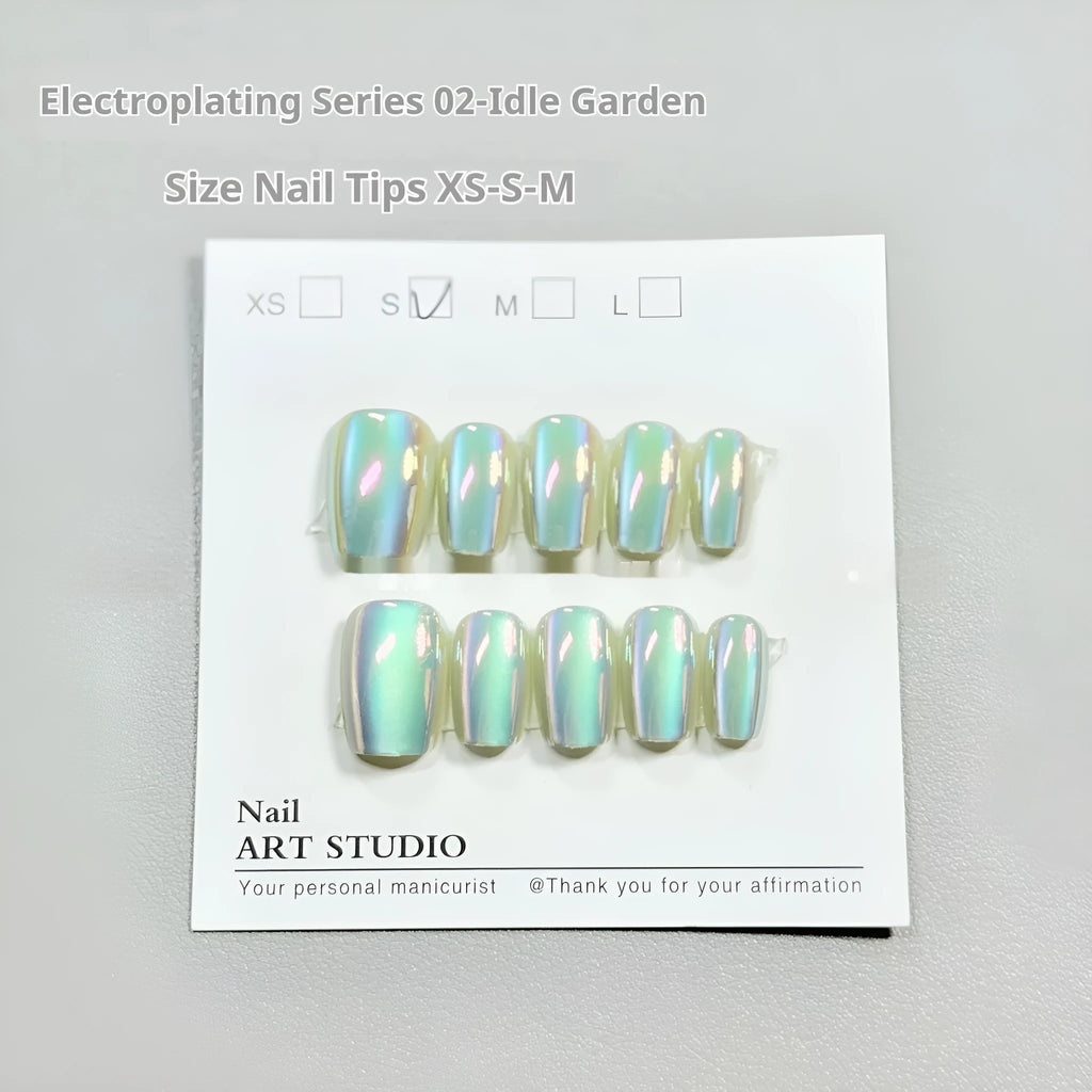 Electroplated Cat's Eye false nails with aurora finish in short stiletto sizes
