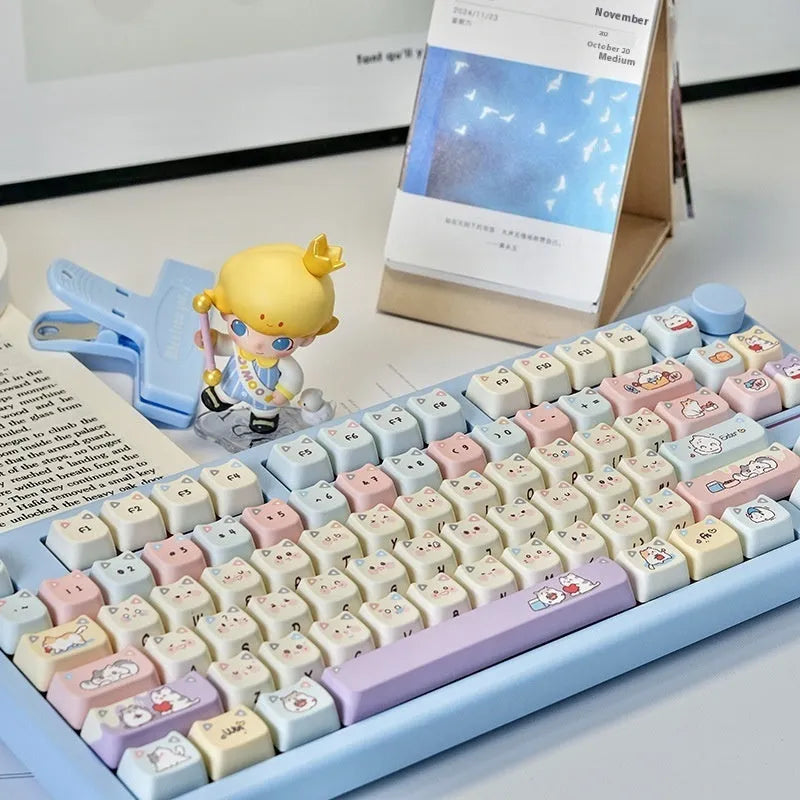 Cat MAO five-sided sublimation PBT custom mechanical keyboard keycaps set in Peekaboo MAO colour