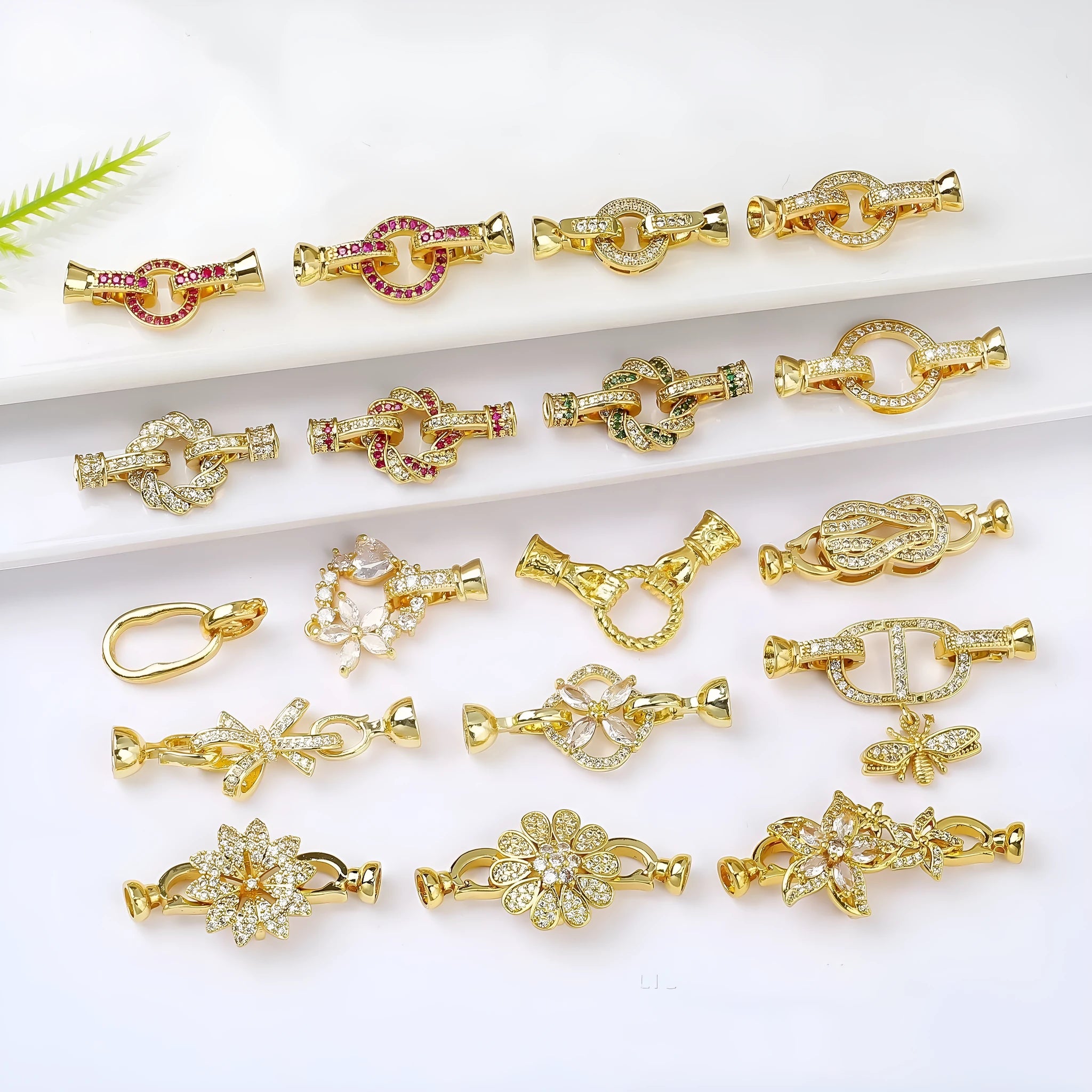 Small 18K gold colour pearl necklace buckle for DIY jewellery making
