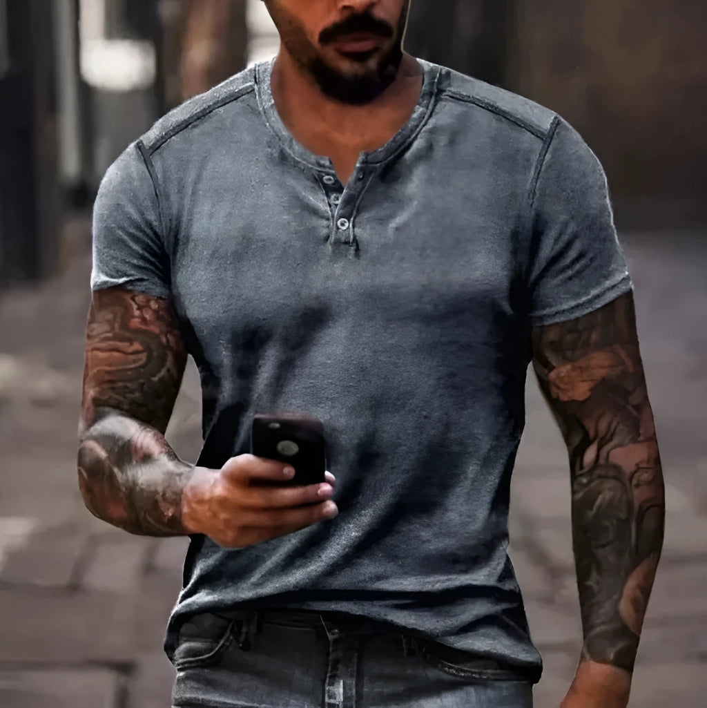Men's sport t-shirt in polyester bird eye cloth with short sleeves and simple lapel button detail