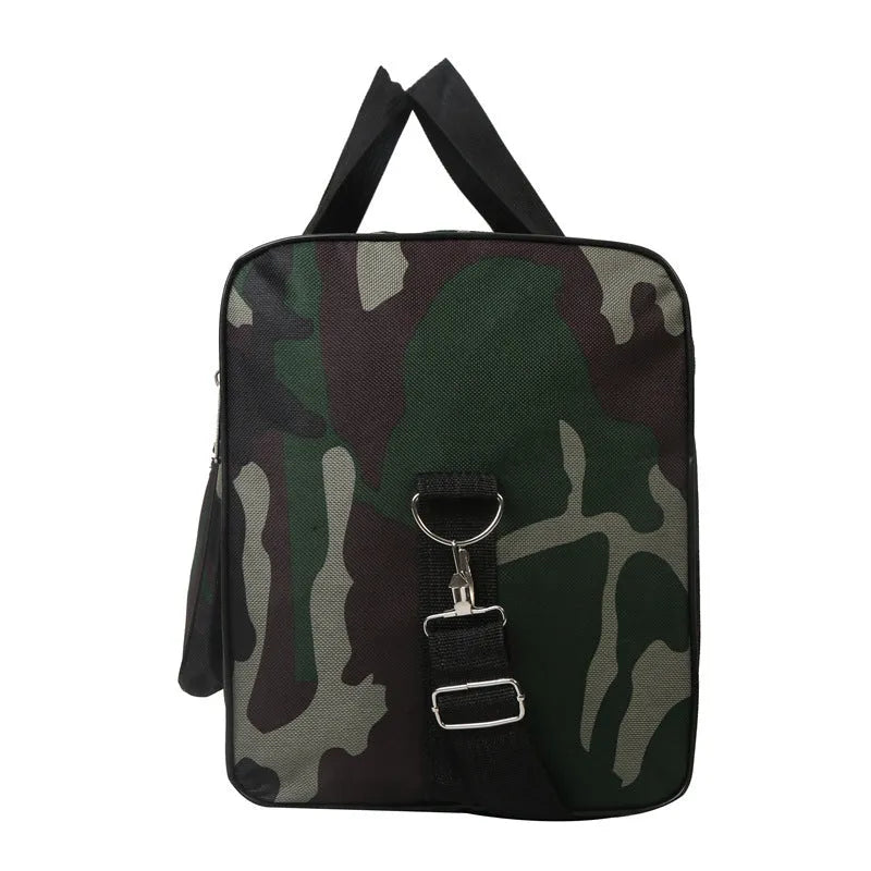 Camouflage pattern luggage bag with waterproof fabric and 20-litre capacity