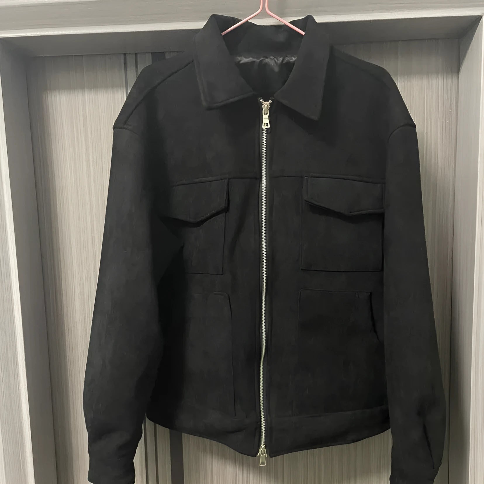 Thickened zipper big pocket jacket in slim fit, camel colour, with long sleeves and straight hem