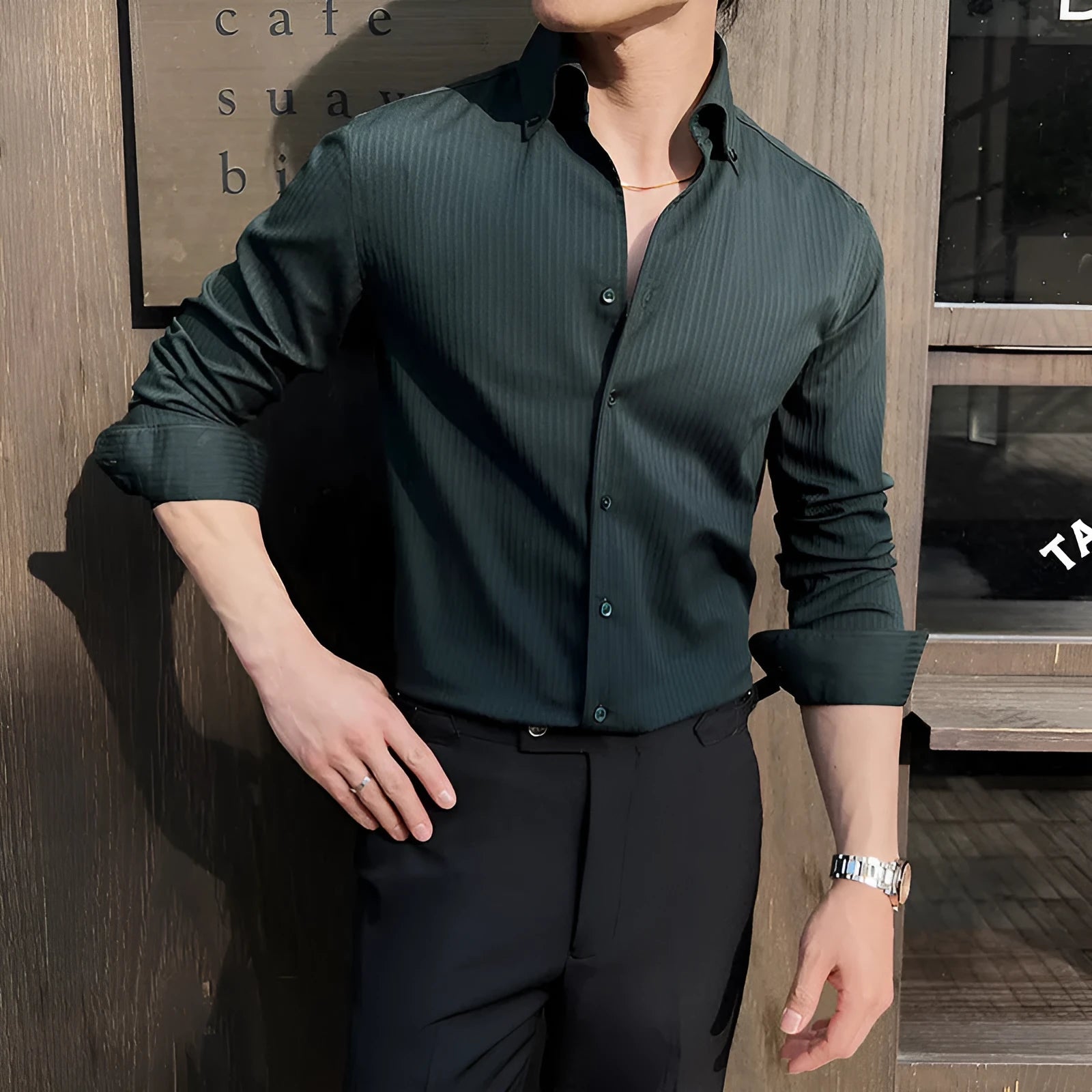 Men's striped long sleeve V-neck cardigan shirt in regular fit for casual wear