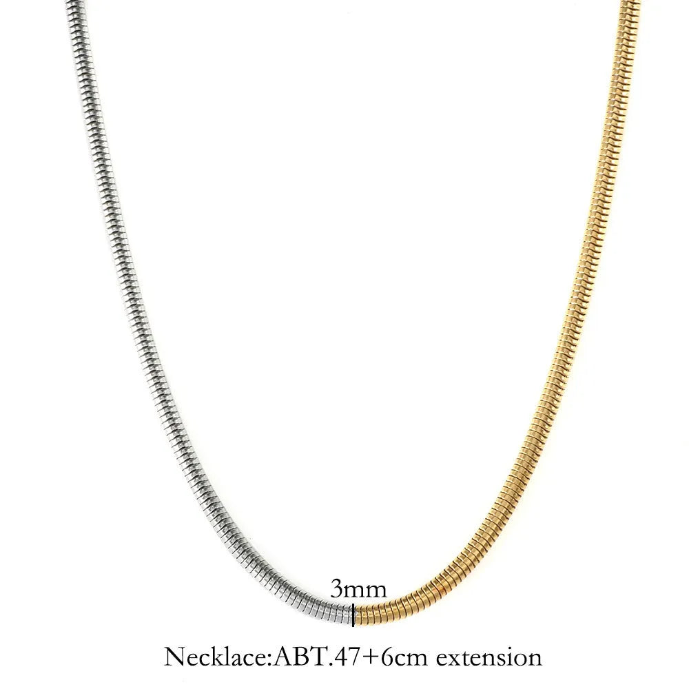 Gold snake bones chain necklace with geometric shapes for women's hip hop fashion