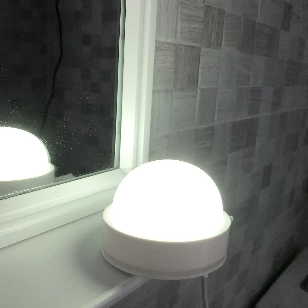 Colorful 3D shooting night light with ABS shade, remote and touch control, USB powered, 80x80x29mm