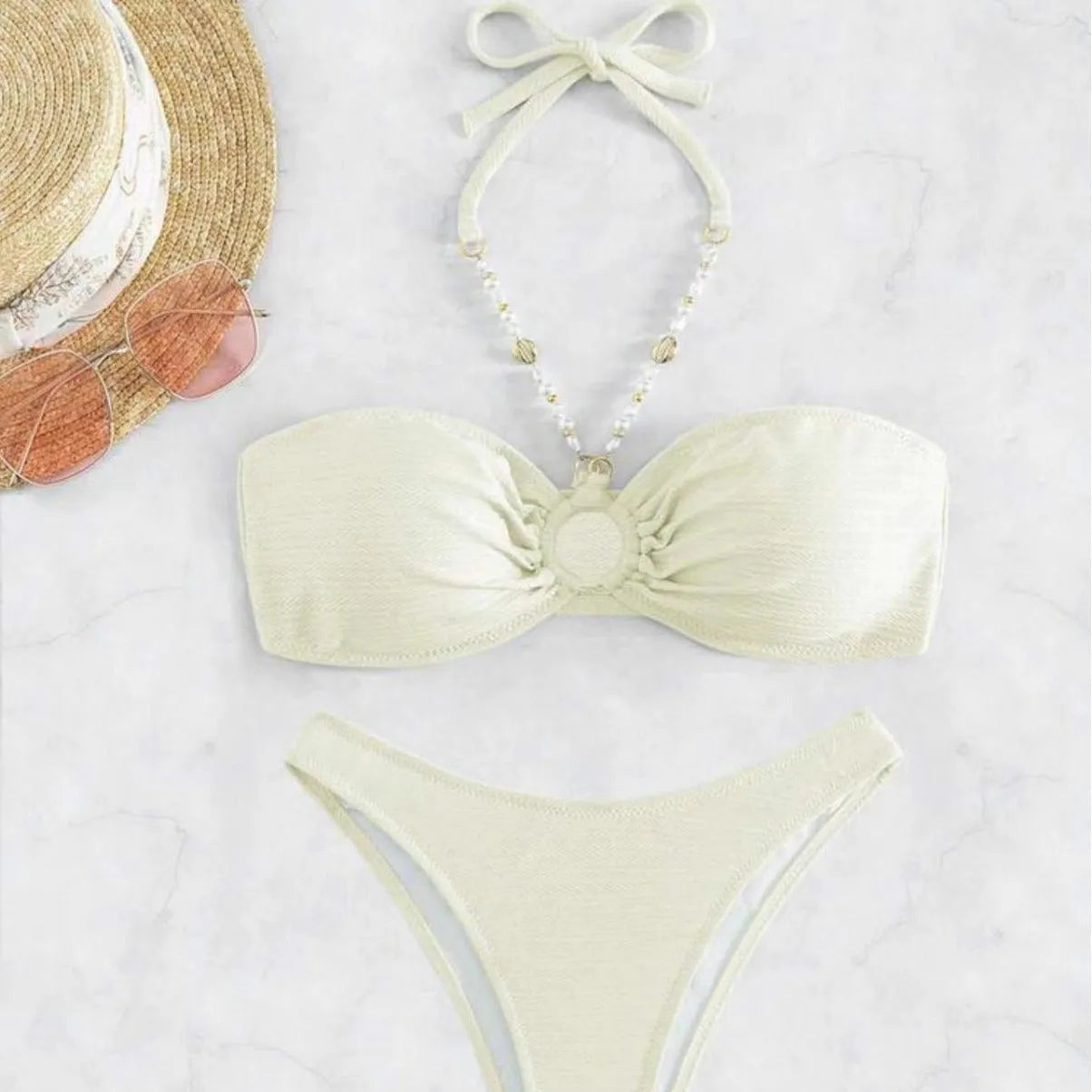 Solid colour halter women's bikini set in green, polyester fabric, available in sizes S, M, L Asian sizing