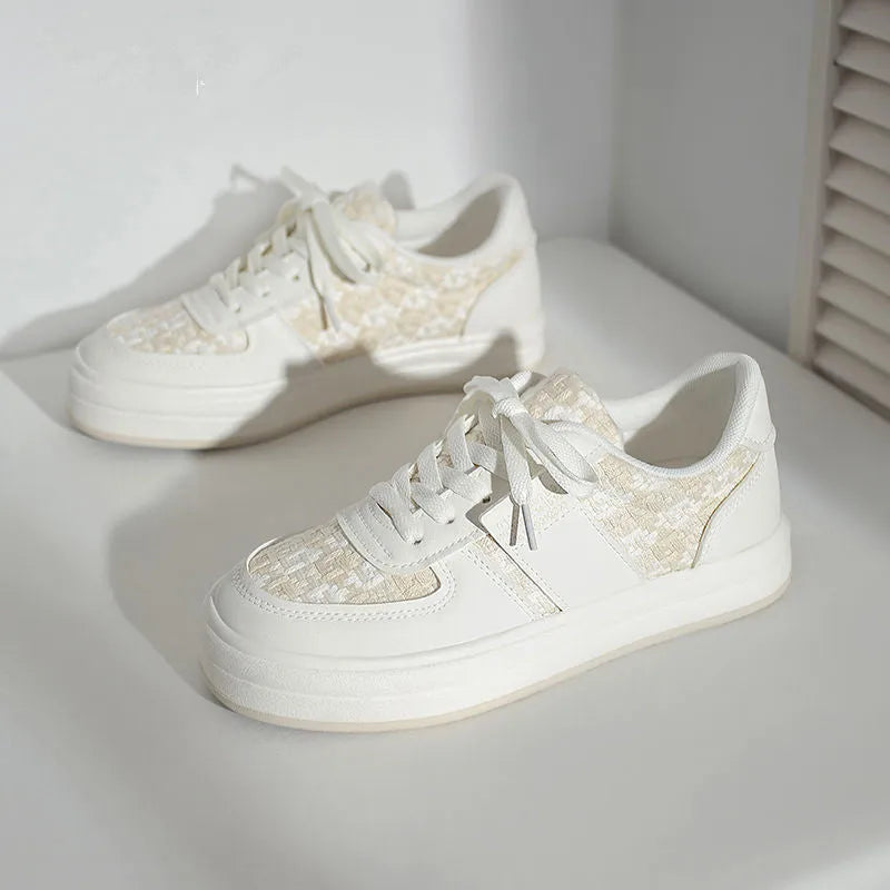 Beige plaid platform leisure sports board shoes with microfiber upper and lace-up closure