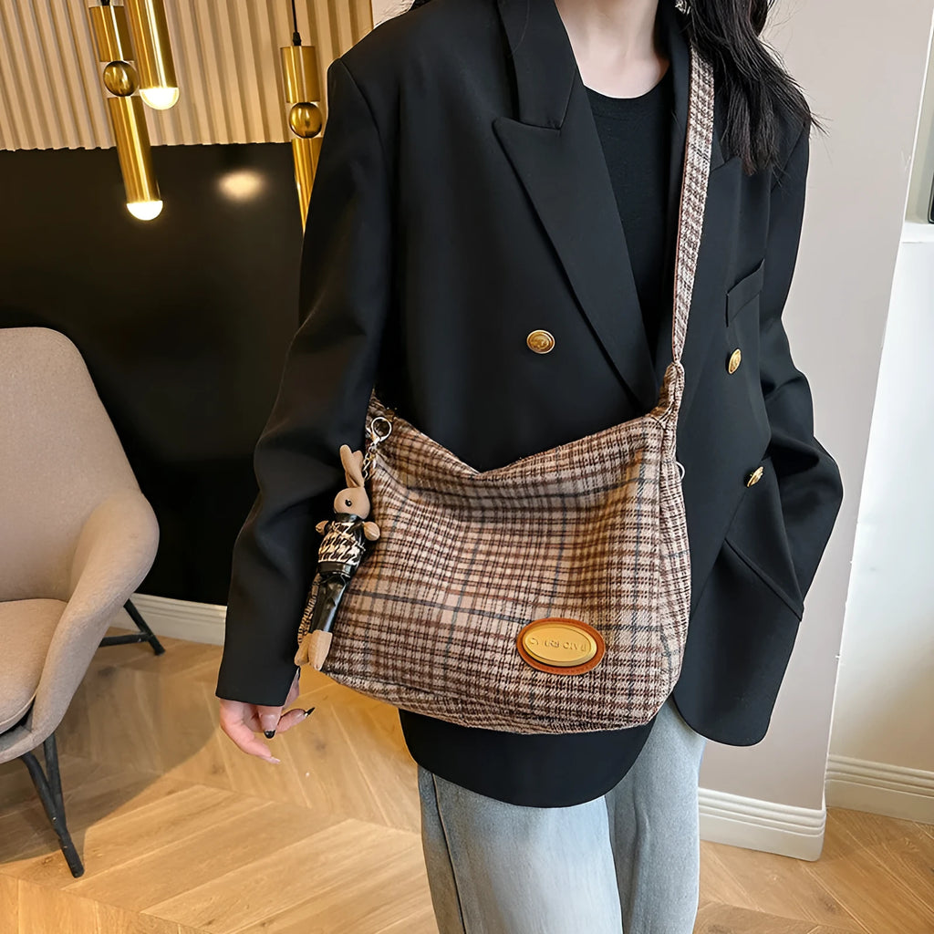 Large capacity woolen shoulder bag for women, horizontal square shape, brown colour with pendant