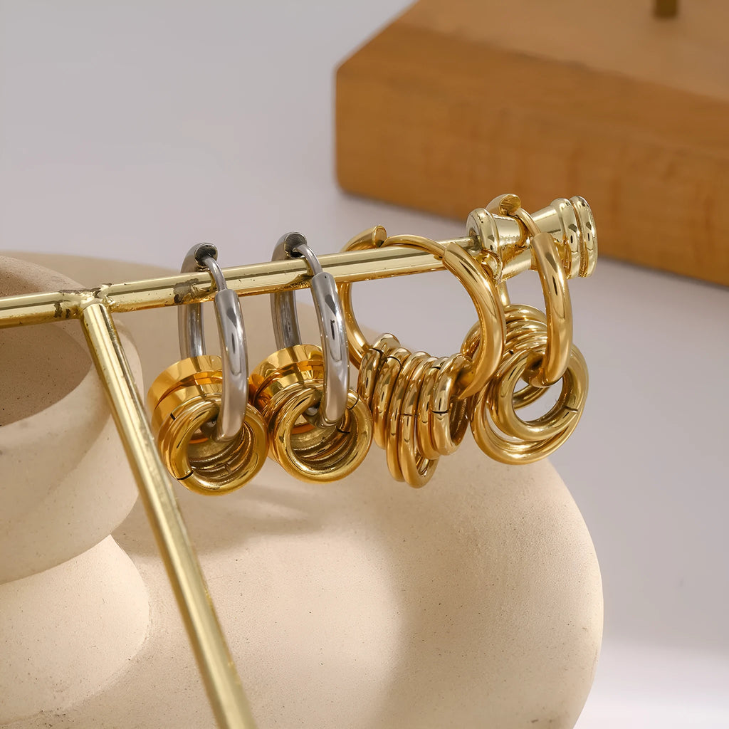 Stainless steel electroplated earrings with colour matching in JDE2405019 option