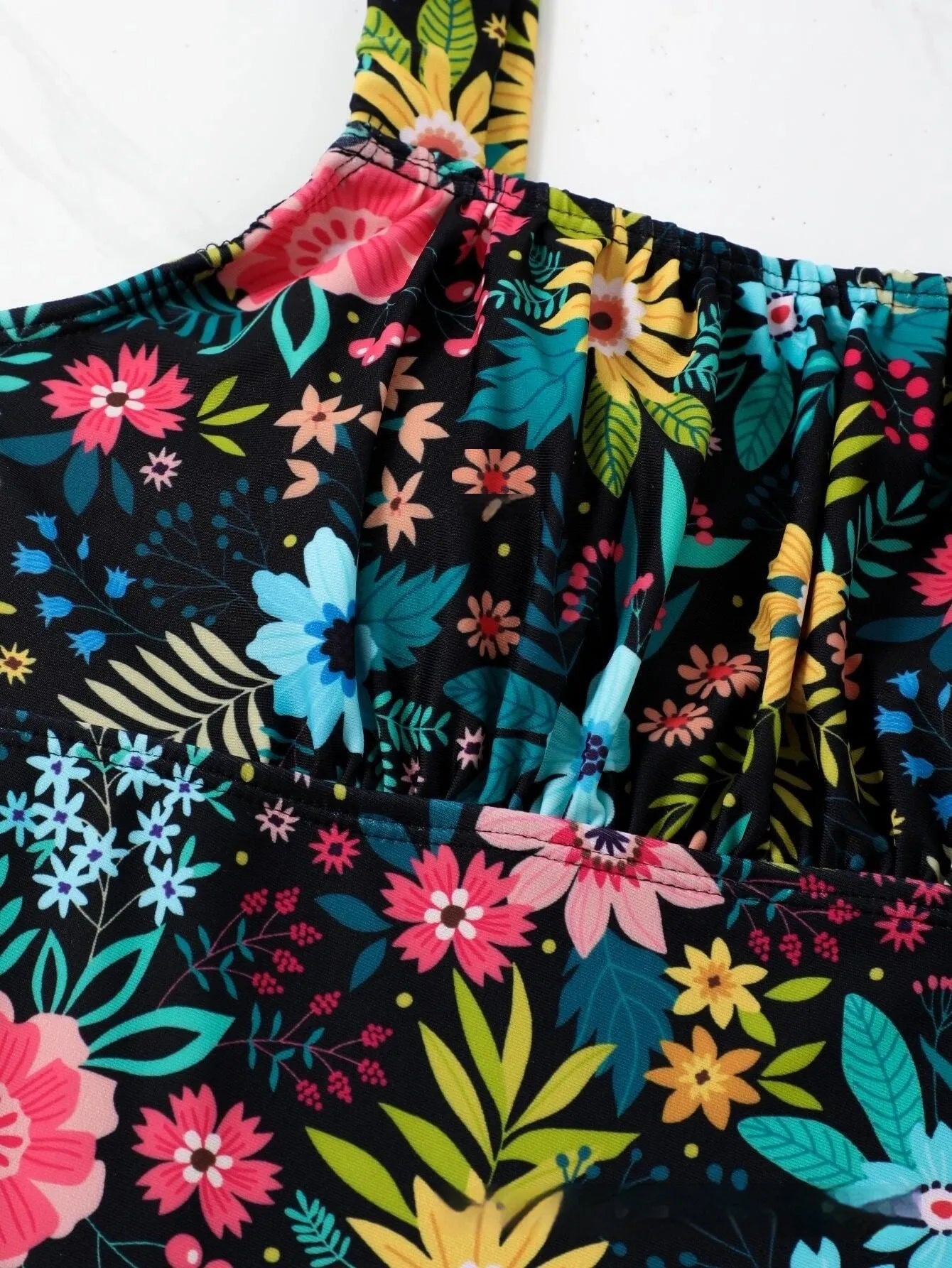 Pastoral floral print one-piece swimsuit for women in black with full coverage polyester lining