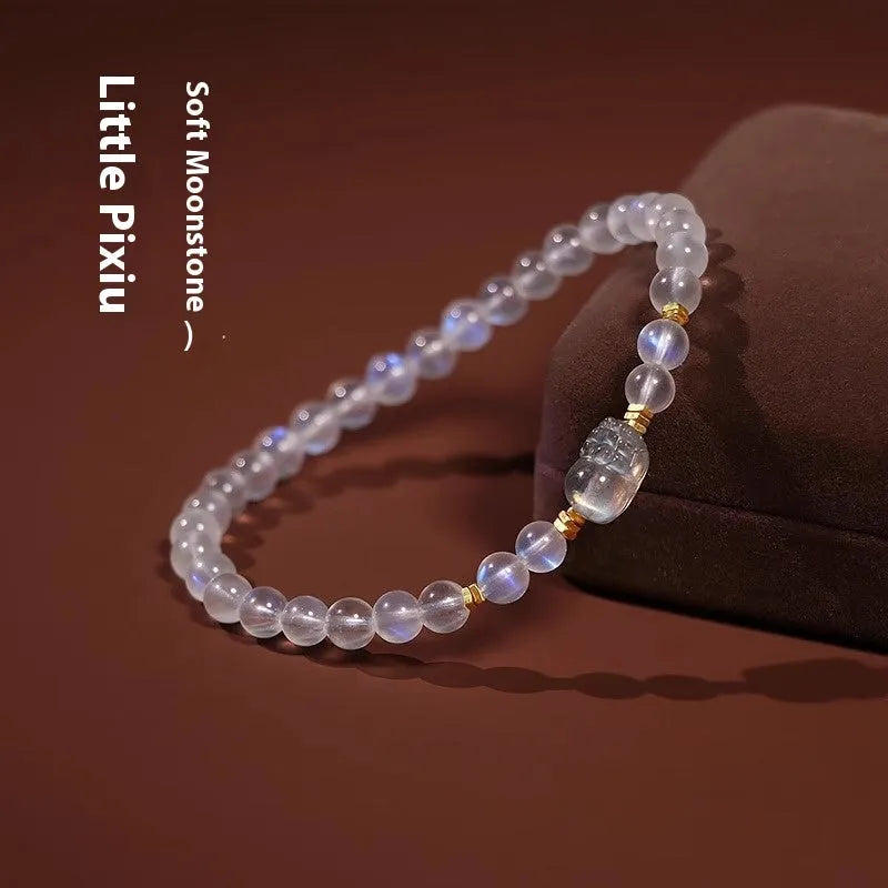 Moonstone bracelet for women with blue light trend, grinding finish, and animal or zodiac motifs in national style