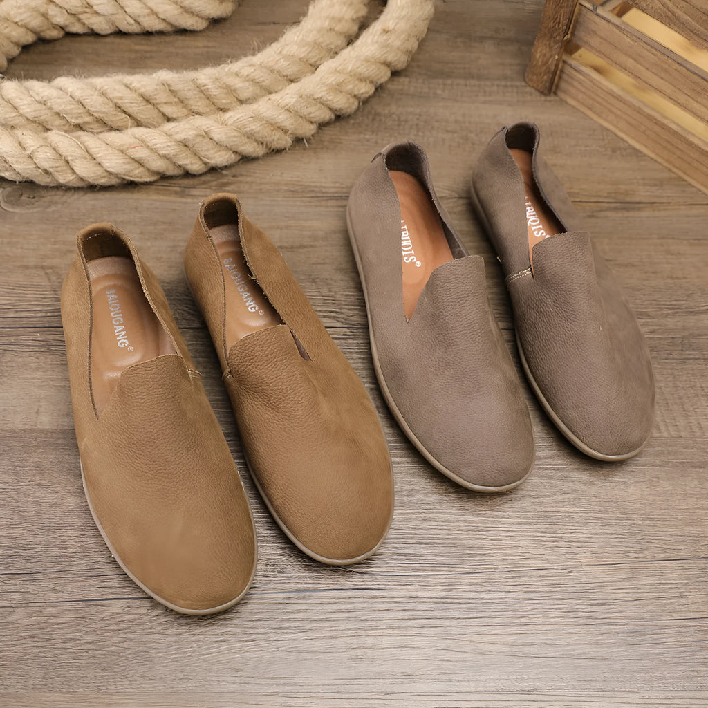 Handmade men's wedge shoes in khaki colour with low-top design and rubber sole