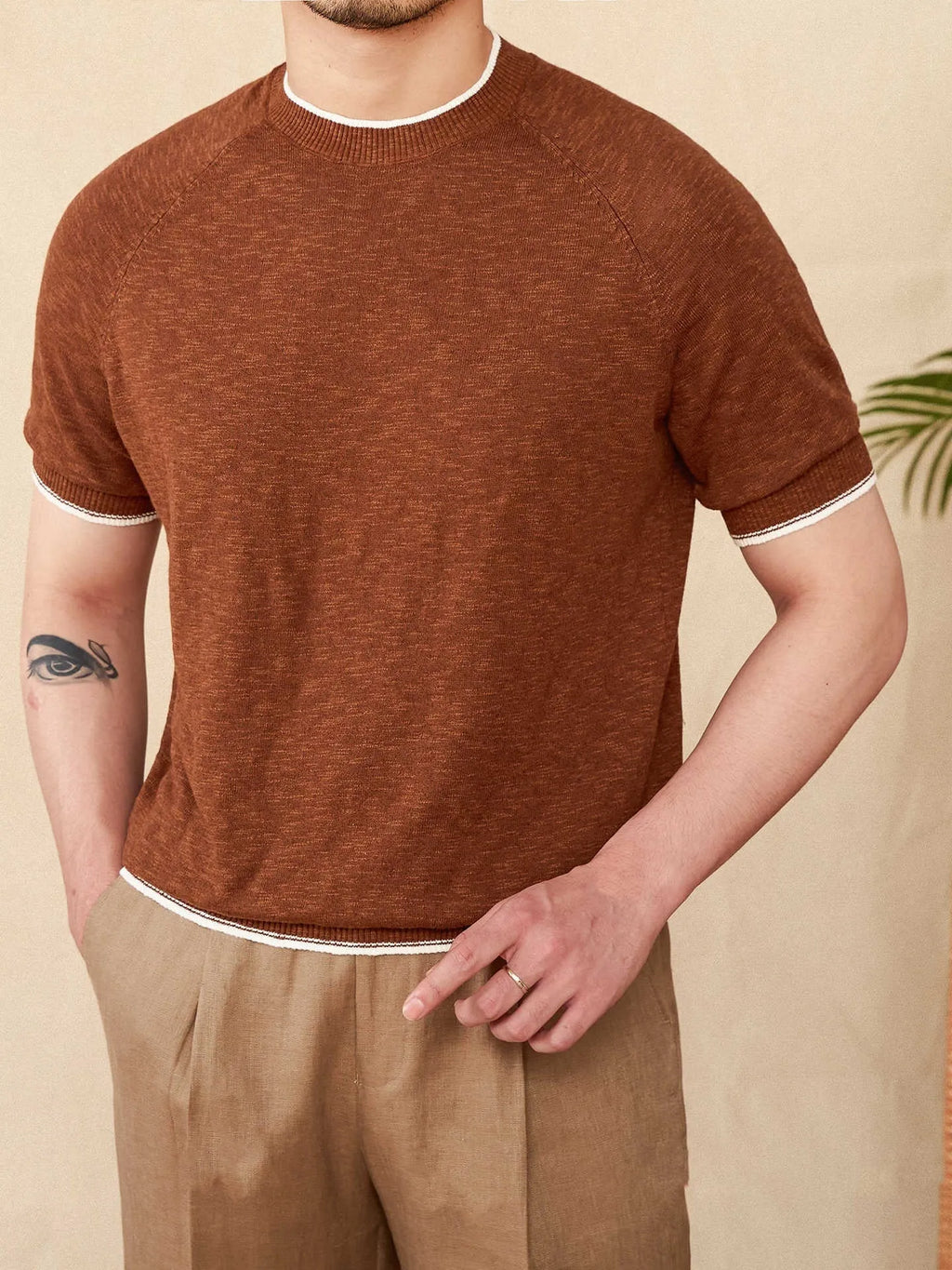 Breathable cotton-linen round neck short-sleeved T-shirt in brown colour