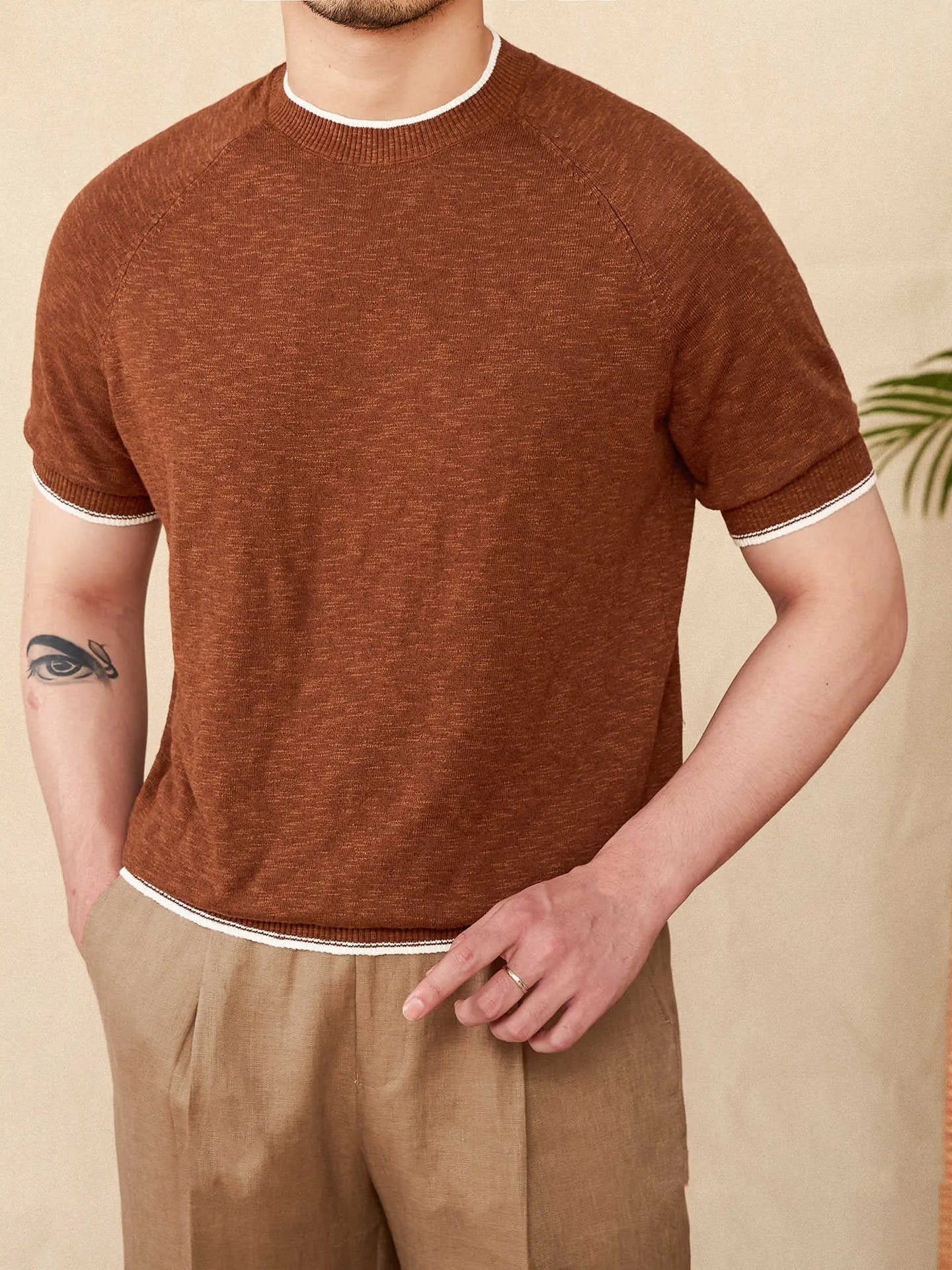 Breathable cotton-linen round neck short-sleeved T-shirt in brown colour