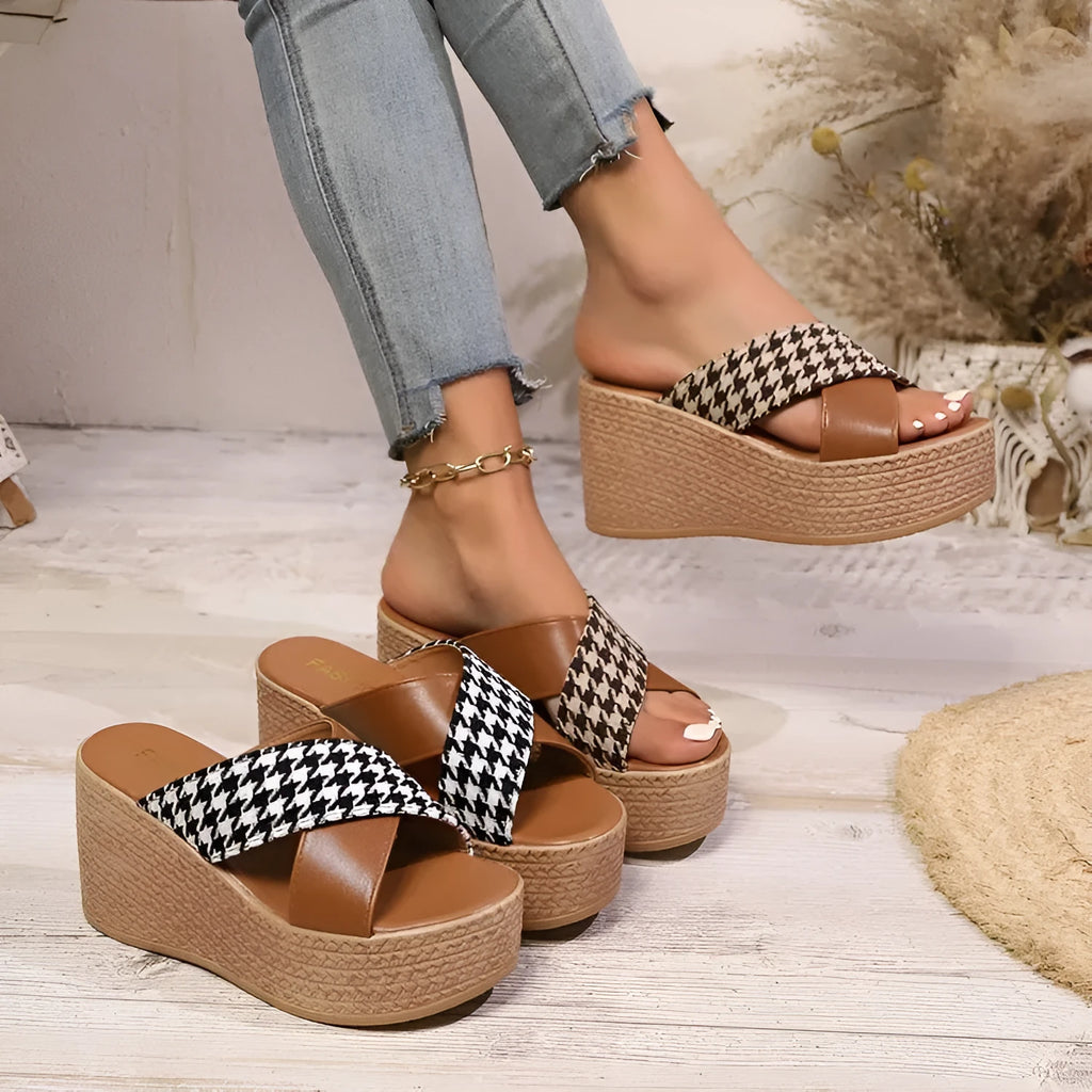 Brown and black cross leopard plaid pattern casual wedge sandals with rubber sole