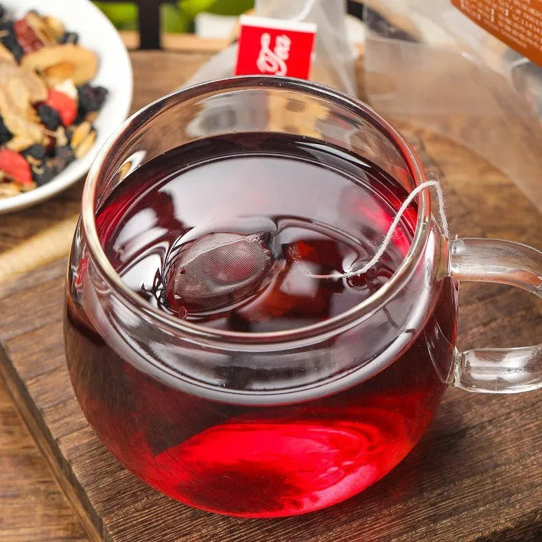 Box of ginseng and black wolfberry herbal tea containing 40 individual sachets with mulberry ingredient