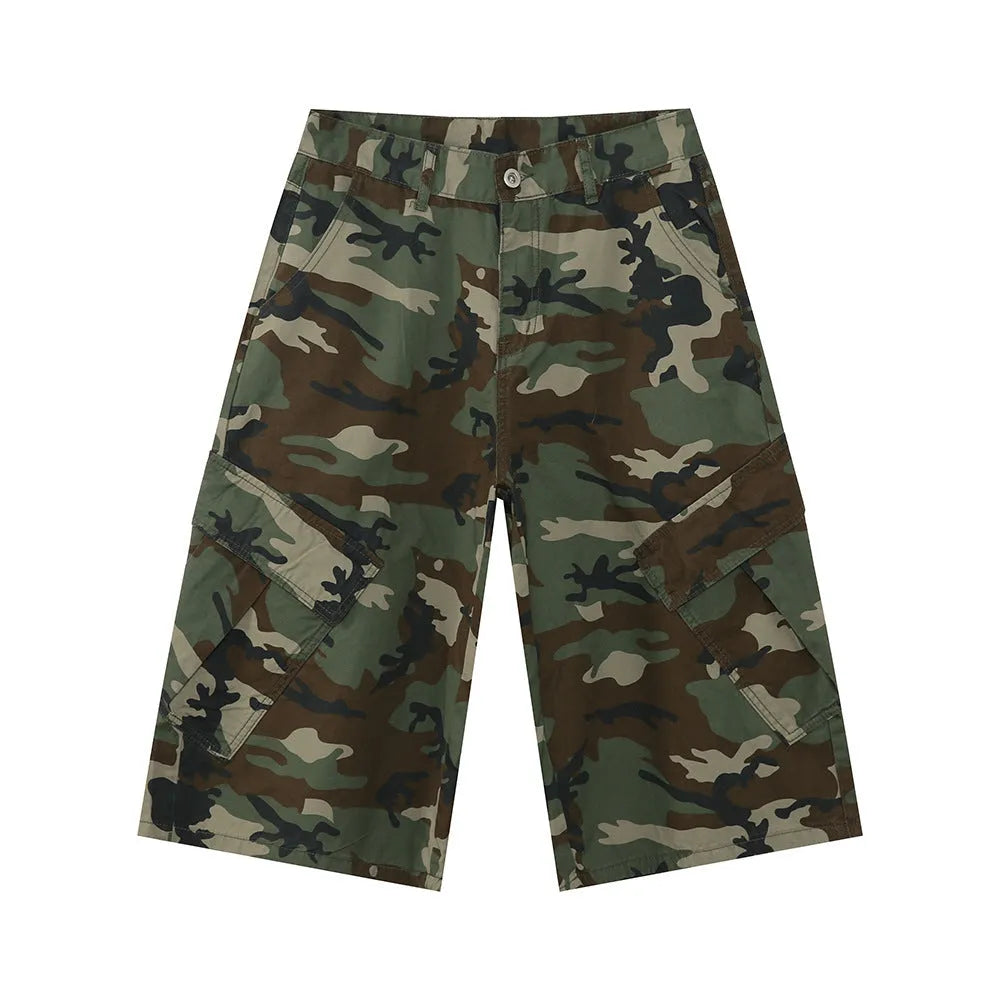 Men's camouflage cotton jeans with wide leg loose fit and large pockets