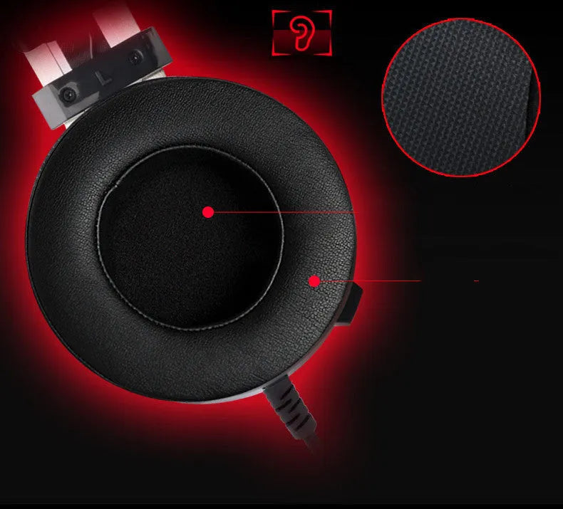 Black wired computer gaming headset with 2-metre cable and 3.5mm interface plug