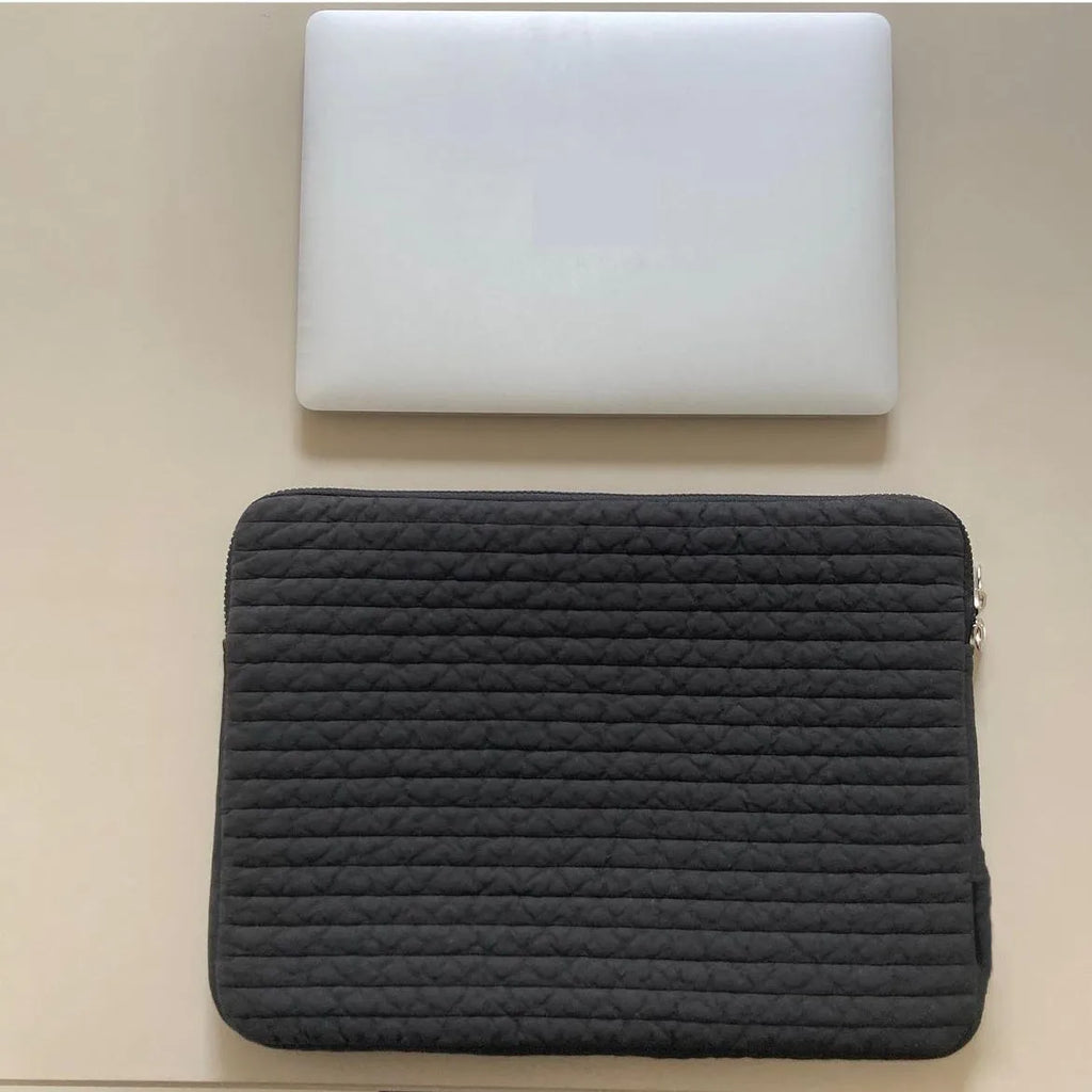 Black and white cotton cloth hand-held laptop bag with anti-seismic tablet protection