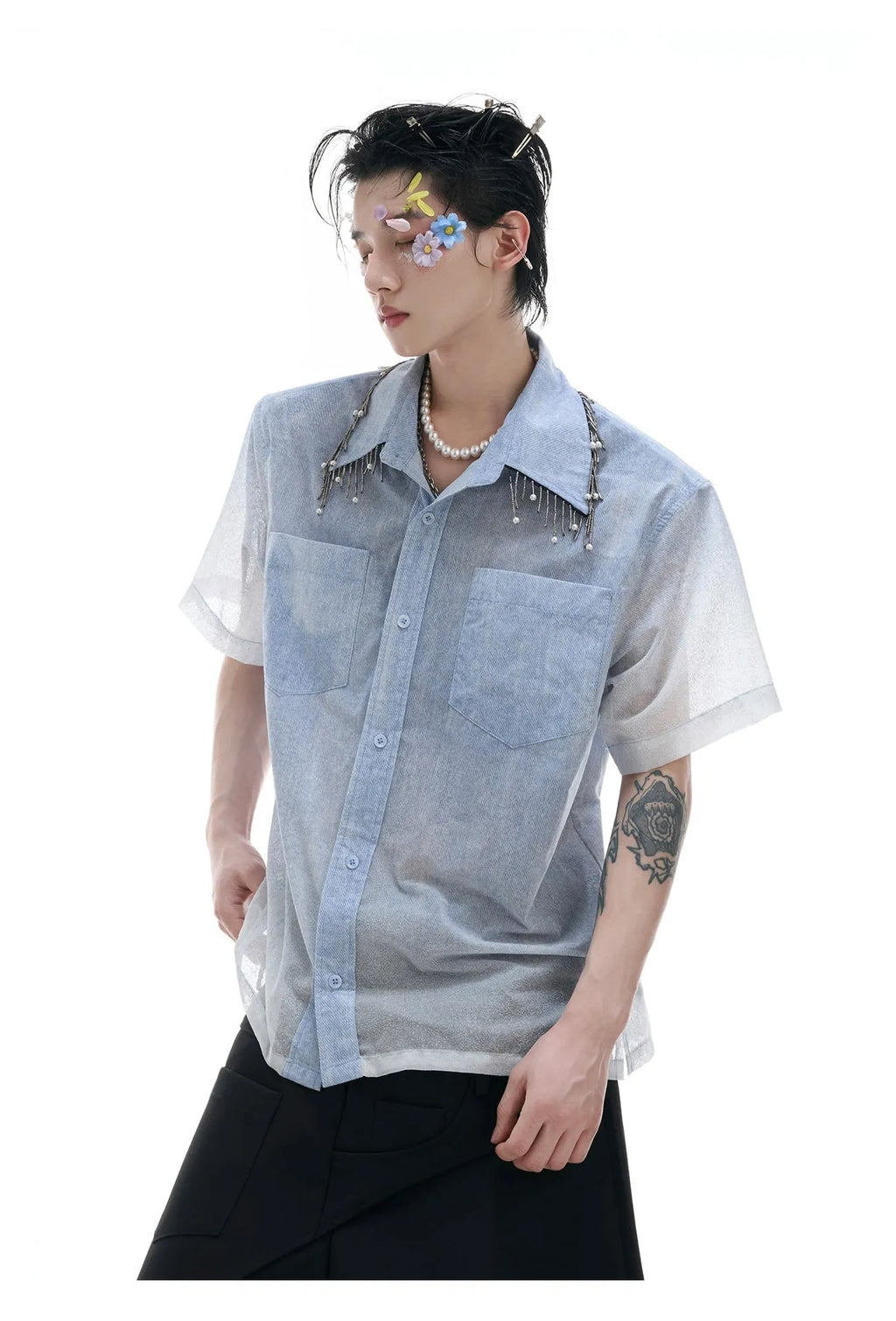 Men's blue and white gradient loose short sleeve shirt with quilted details