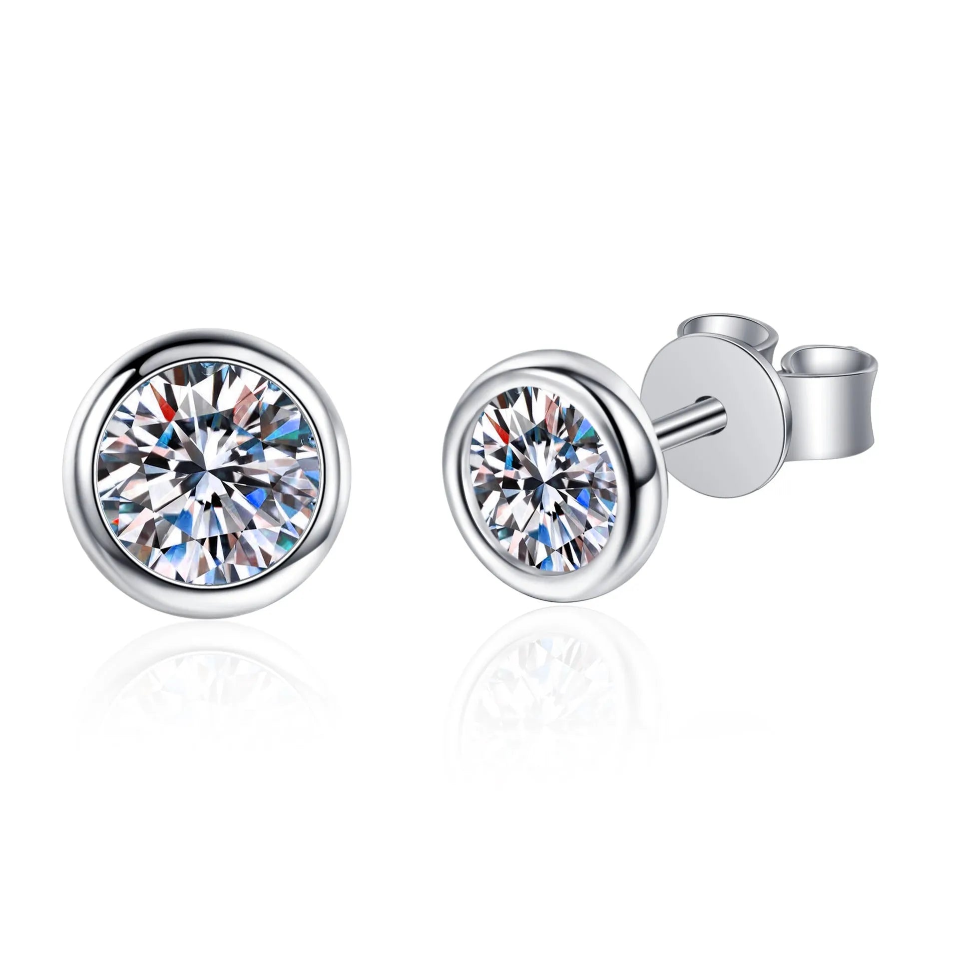 A pair of geometric 925 silver earrings plated with Pt950 gold, featuring a choice of moissanite or zircon gemstones.