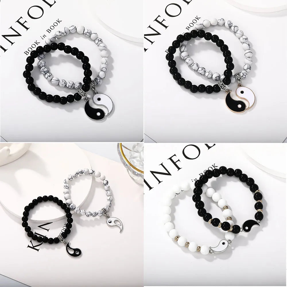 Geometric eight-diagram alloy bracelet with electroplated finish in silver tone
