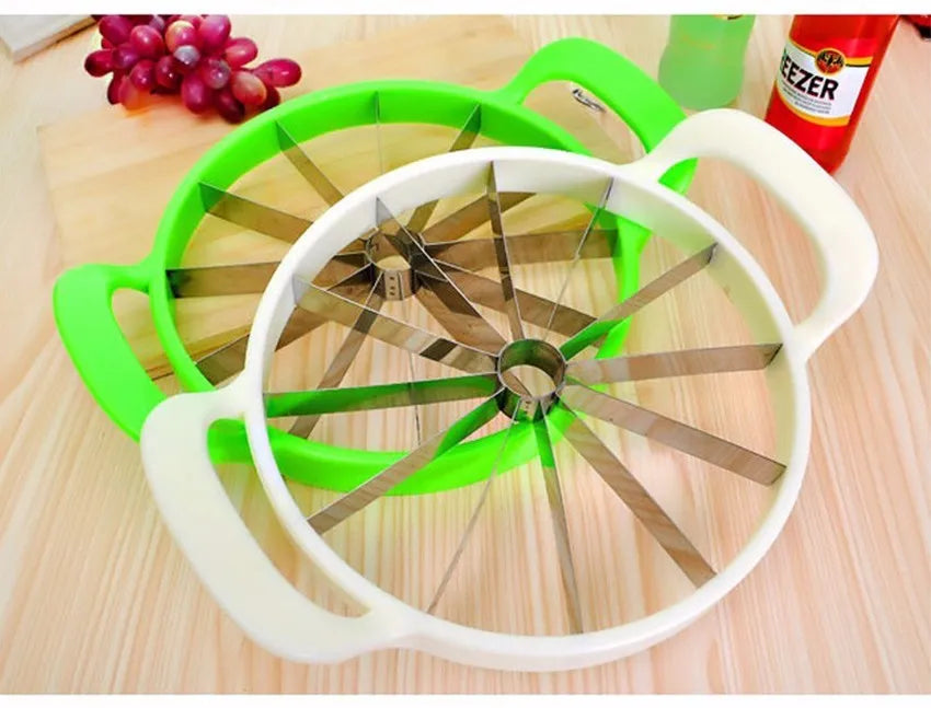 Green multi-function fruit slicer with stainless steel blade for cutting watermelon into 12 slices, 29cm diameter