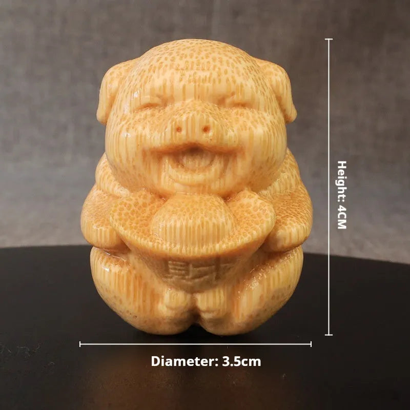 Fulu pig solid bamboo carving ornament 4cm height 3.5cm diameter ingot pigskin decorative gift