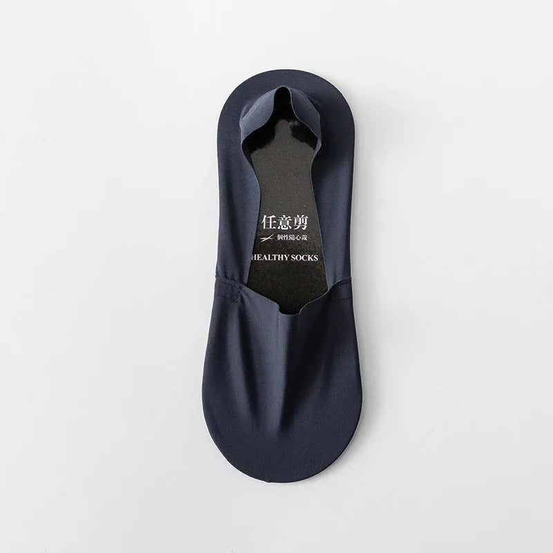 Men's invisible low cut socks in cotton ice silk blend, non-slip design, black colour
