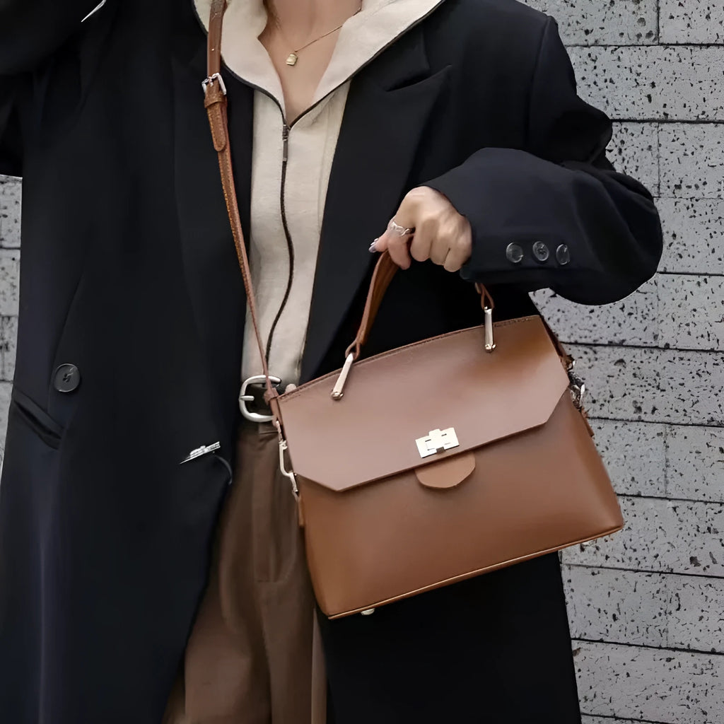 Genuine leather vegetable tanning messenger bag horizontal square shape with lock detail 26x20x11.5cm