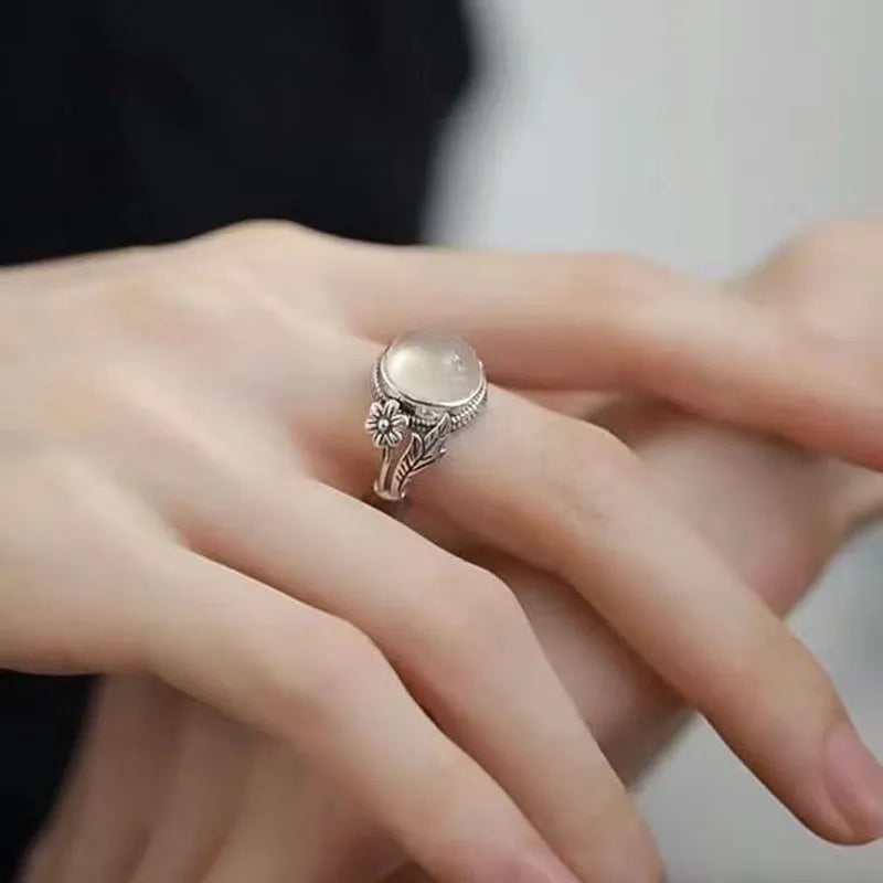 Adjustable opening copper vintage ring with imitation white chalcedony stone and U-shaped design