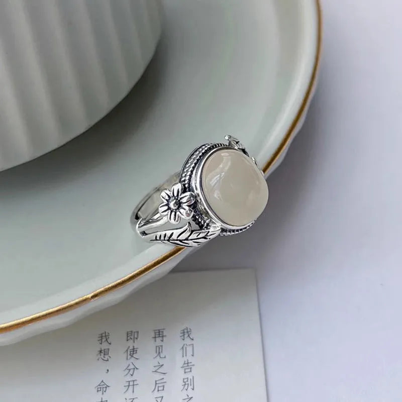 Adjustable opening copper vintage ring with imitation white chalcedony stone and U-shaped design