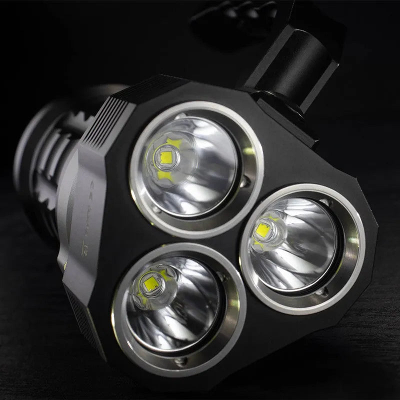 Aluminium alloy diving flashlight with 18cm tube design, shown for outdoor and diving use.