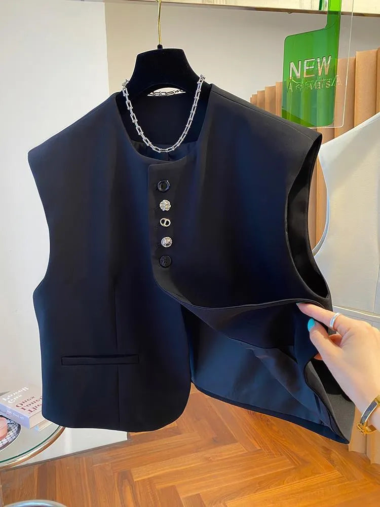 Beige loose-fitting waistcoat dress with pockets and short 40cm length