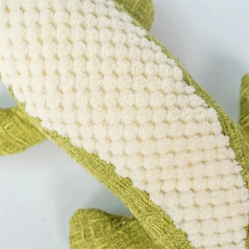 Corn grid pattern pet plush toy in blue, green or red colours with biting sound feature