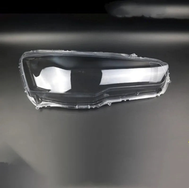 Transparent plastic headlight housing cover 50x30x20mm for car main driving or co-pilot lampshade replacement