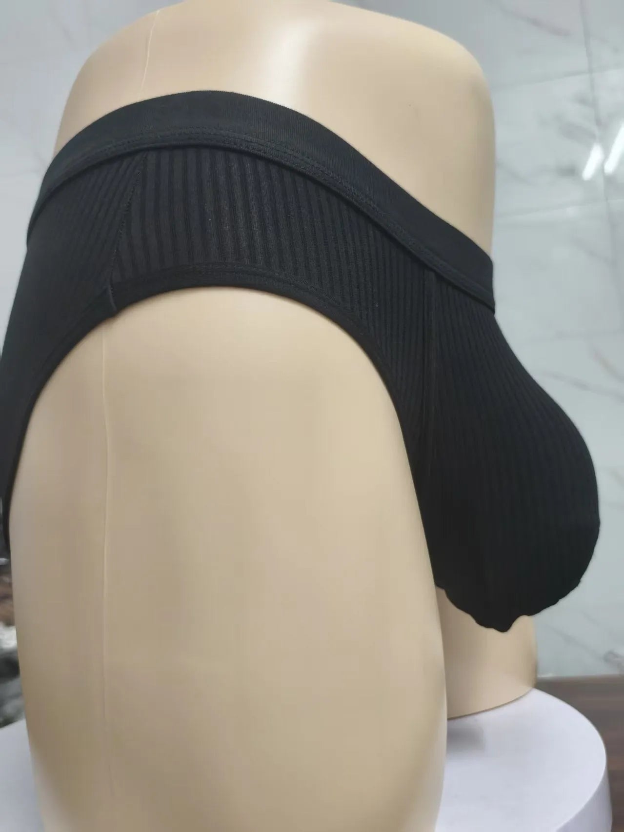 Men's triangle breathable U-shaped big bag underwear in viscose knit fabric, solid colour, front view