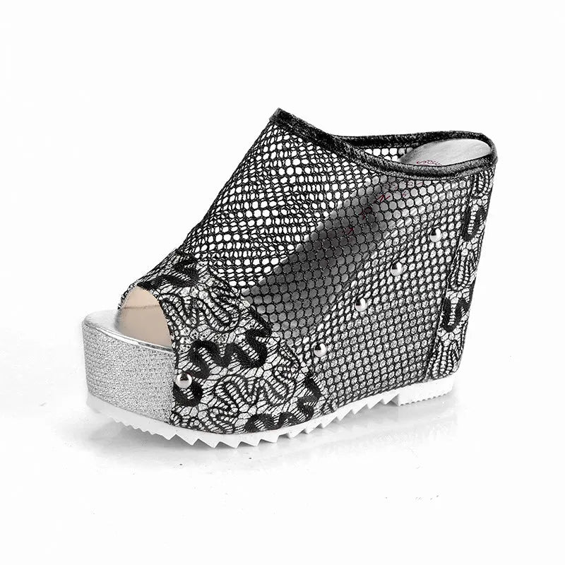 Korean style platform sandals with hollowed-out heel, mesh upper, and chunky waterproof sole