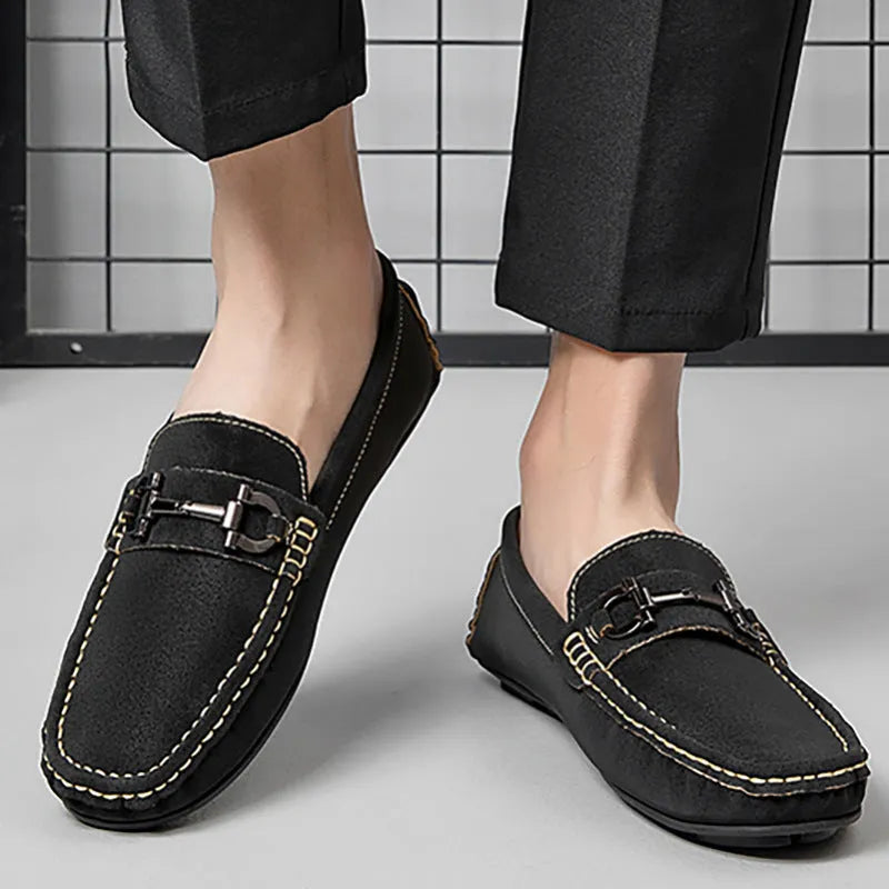 Men's round-toe cowhide leather lazy doug casual shoes in black, brown, and beige on a plain background