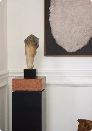 Abstract horse head sculpture ornament with carved surface, 50cm tall desktop decoration