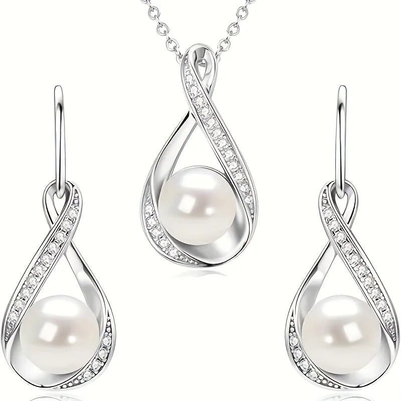 Simulated pearl necklace with diamond inlaid love heart pendant on alloy clavicle chain in gold finish